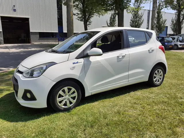 Hyundai i10 1.0i Go! *5drs*NAVI*airco*radio/CD* 2014 Benzine 3