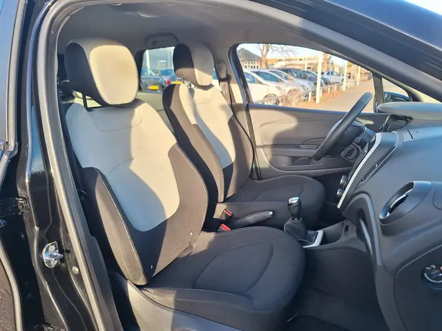 Renault Captur 0.9 TCe Limited TREKHAAK 2018 Benzine 15