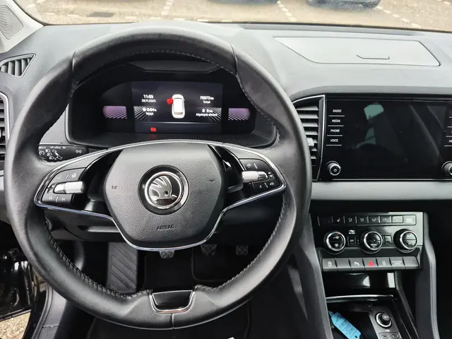 Škoda Karoq 1.0 TSI Ambition 2023 Benzine 19