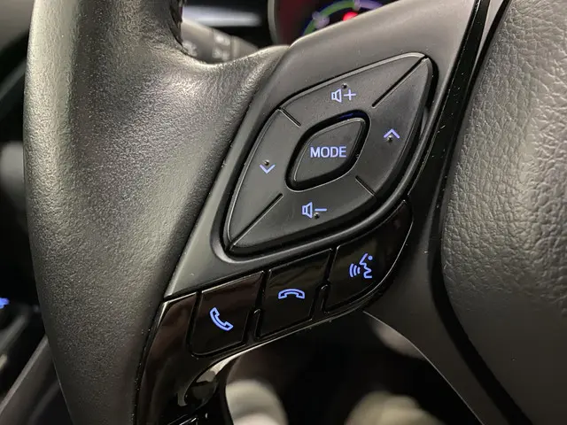 Toyota C-HR 2.0 Hybrid Style 2021 Hybride Benzine 21