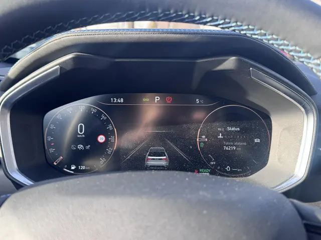 Lynk & Co 01 1.5 2023 Hybride Benzine 28