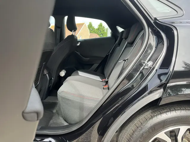 Ford Puma 1.0 EcoBoost Hybrid ST-Line 2023 Benzine 15