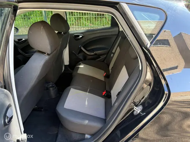 SEAT Ibiza 1.0 MPI Reference weinig KM 2015 Benzine 14