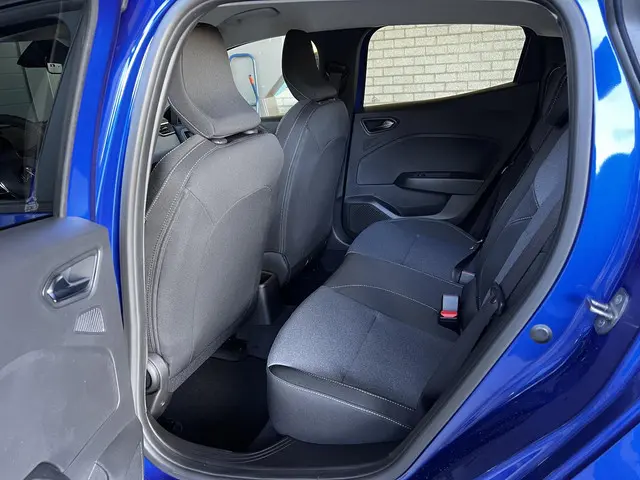 Mitsubishi Colt 1.0T Intense 2024 Benzine 23