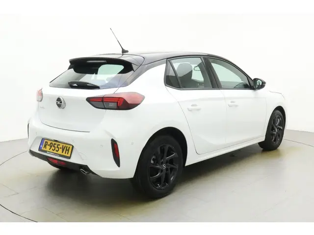 Opel Corsa 1.2 GS Line 2022 Benzine 2