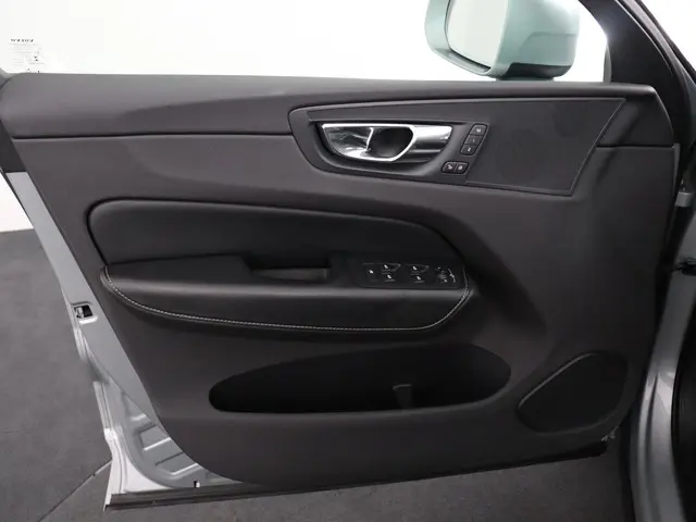 Volvo XC60 2.0 T5 AWD Inscription 2018 Benzine 38