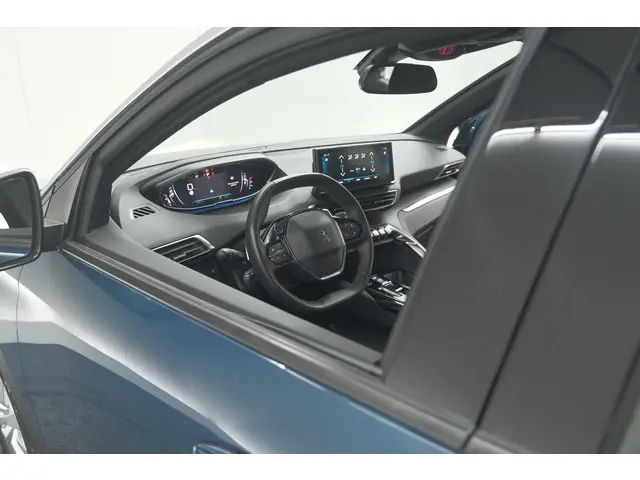 Peugeot 5008 3