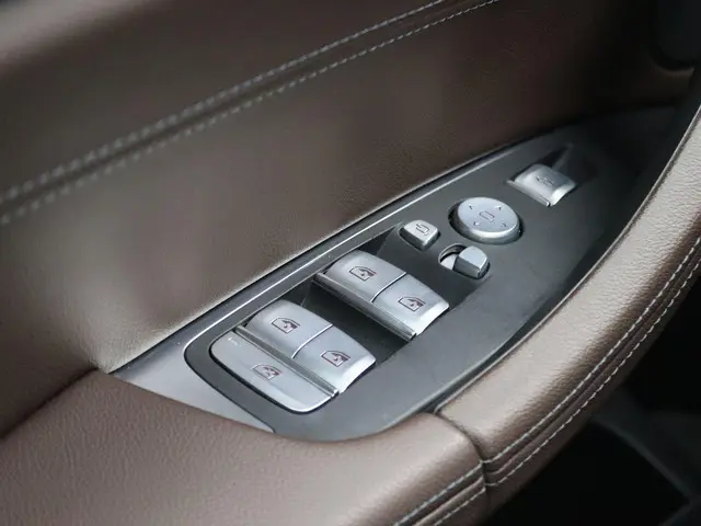 BMW X3 xDrive30e 2023 Hybride Benzine 19