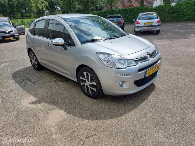 Citroën C3 1.2 PureTech Exclusive 2016 Benzine 4