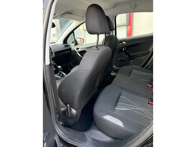 Peugeot 208 1.2 VTi Envy | airco | navi 2014 Benzine 13