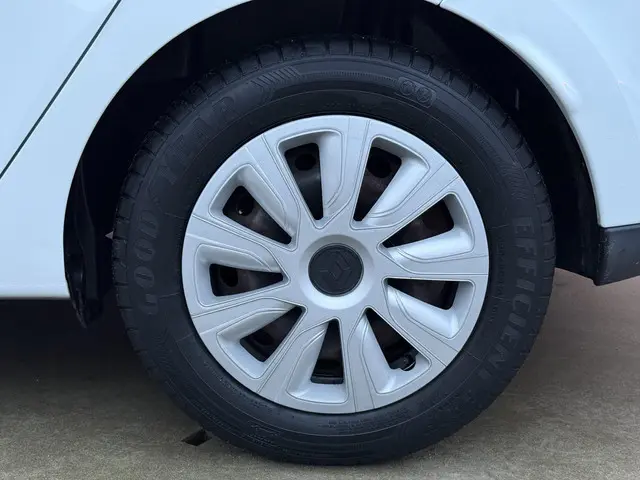 Renault Clio Estate 0.9 TCe Expression 2014 Benzine 27