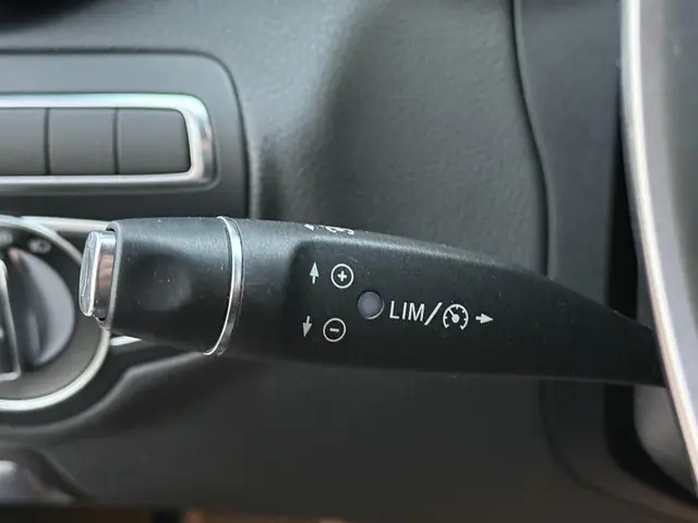 Mercedes-Benz C-Klasse AMG 43 4MATIC 2017 Benzine 23