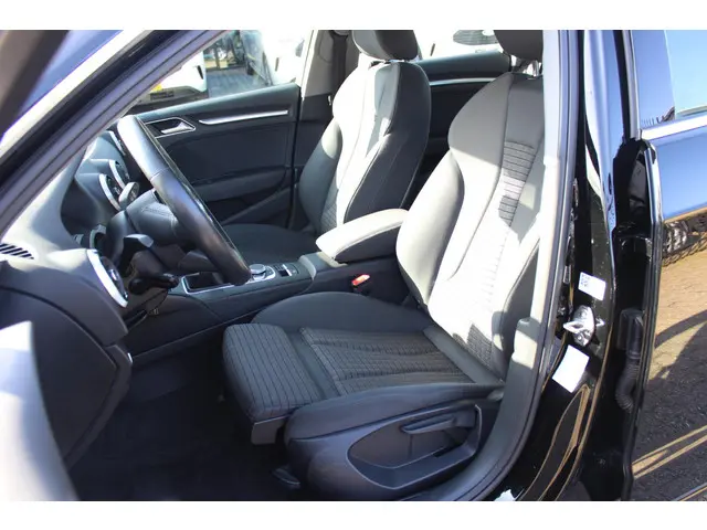 Audi A3 Sportback 30 TFSI Sport Edition 2019 Benzine 15