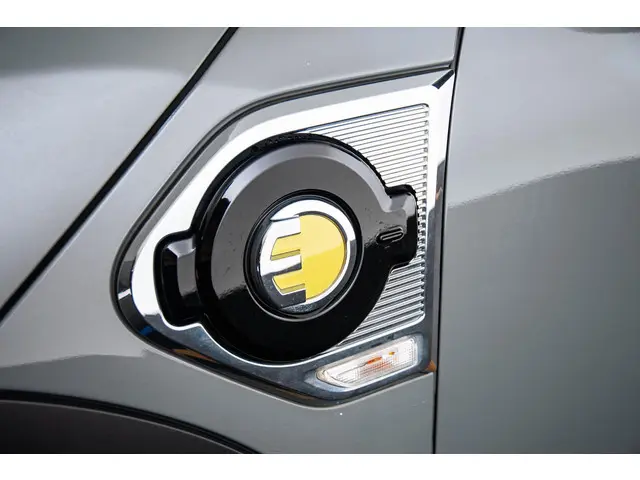 MINI Countryman Cooper SE ALL4 2022 Hybride Benzine 43