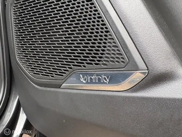 Lynk & Co 01 1.5 Black 2022 Hybride Benzine 15