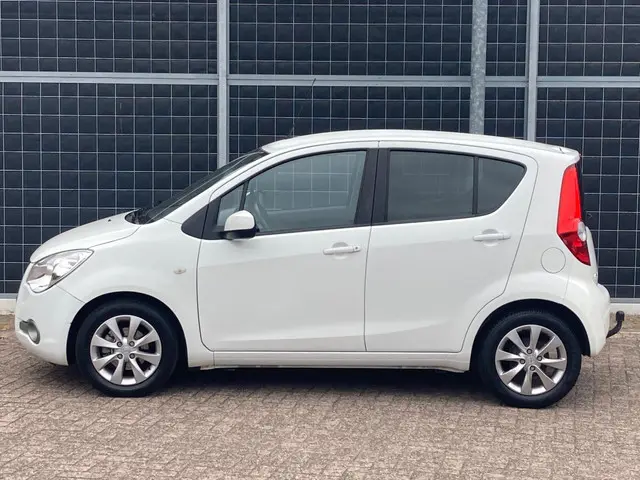 Opel Agila 1.2 Edition AUTOMAAT ! 2013 Benzine 7