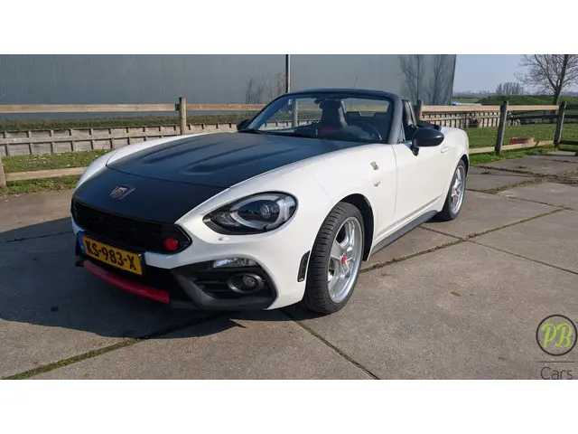 Fiat 124 Spider 1.4 MultiAir Turbo Abarth 2016 Benzine