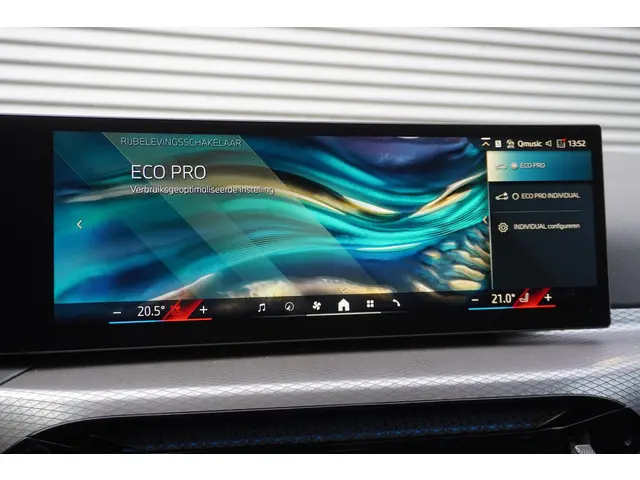 BMW i4 eDrive35 2025 Elektrisch 18