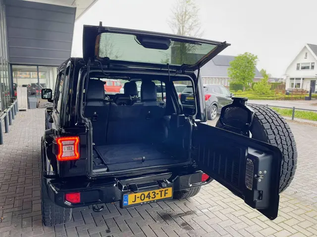 Jeep Wrangler Unlimited 2.0T Sahara 2019 Benzine 43