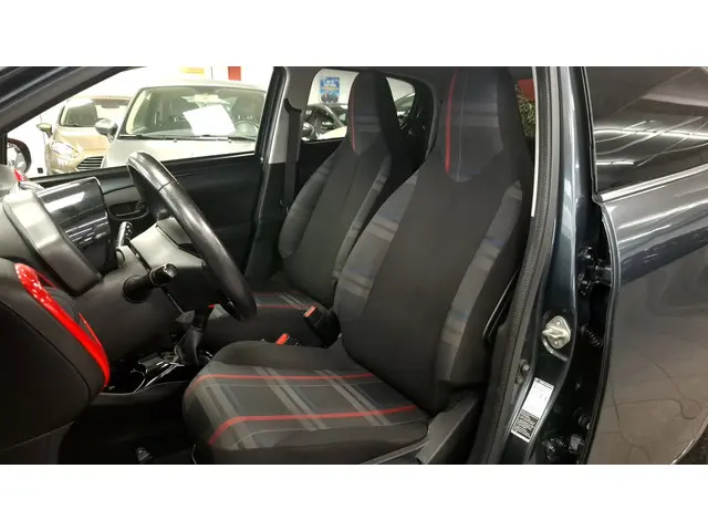 Peugeot 108 1.0 e-VTi Envy 2016 Benzine 14