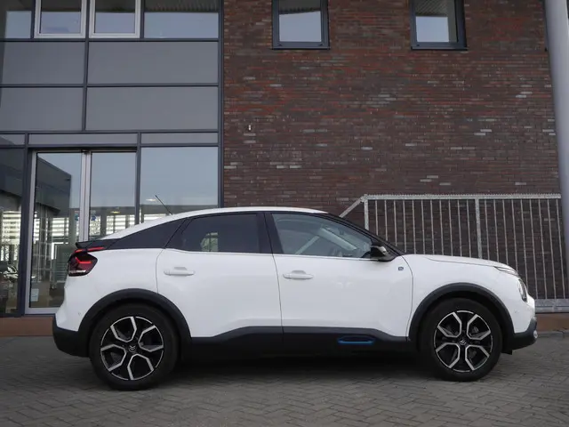 Citroën ë-C4 Shine 50 kWh 2022 Elektrisch 2