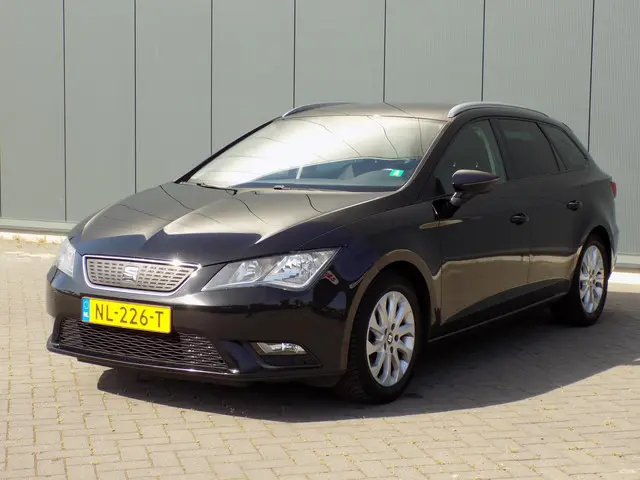 SEAT Leon ST 1.0 EcoTSI Style Connect Navi 2017 Benzine