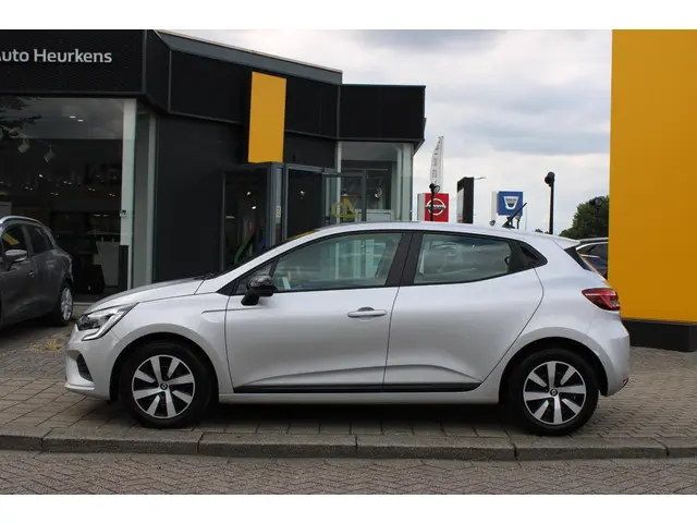 Renault Clio TCe 90 Equilibre 2023 Benzine 29