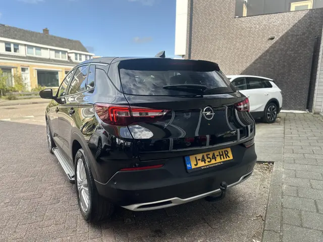 Opel Grandland X 1.2 Turbo Innovation 2019 Benzine 44