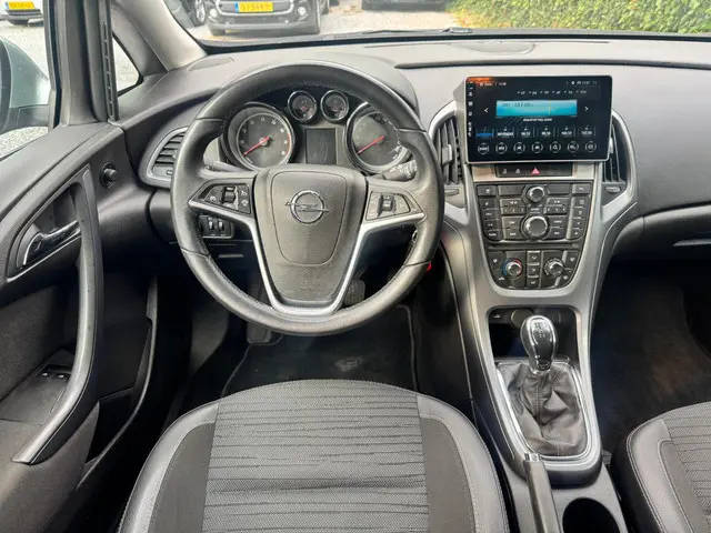 Opel Astra 1.4 Blitz 2015 Benzine 11