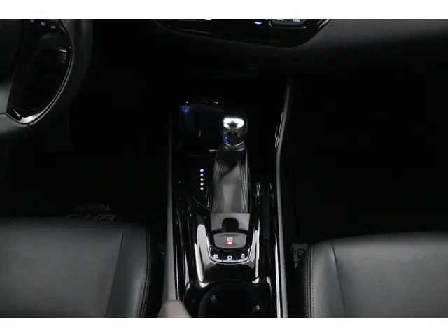 Toyota C-HR 1.8 Hybrid Bi-Tone 2018 Hybride Benzine 26