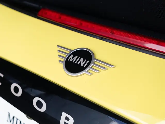 MINI Cabrio C 2025 Benzine 14