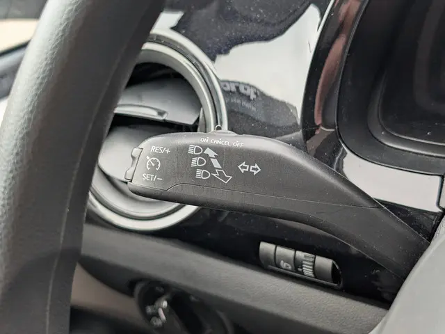 Volkswagen up! 1.0 move up! BlueMotion / PANO 2013 Benzine 6