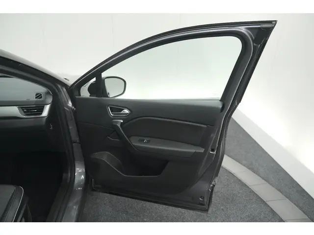Renault Captur TCe 100 Intens 2020 Benzine 72