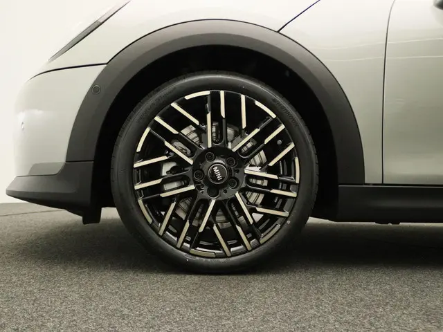 MINI 3-Deurs Cooper S 2025 Benzine 6