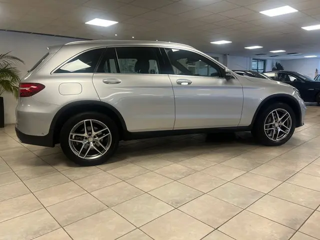 Mercedes-Benz GLC 250 4MATIC Edition 1 2015 Benzine 5