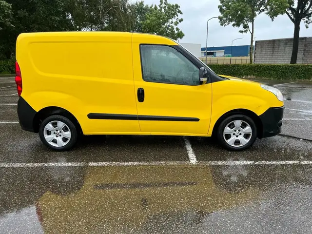 Fiat Doblò Cargo 1.3 MultiJet 2013 Diesel 4