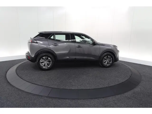 Peugeot 2008 PureTech 130 Active 2023 Benzine 8