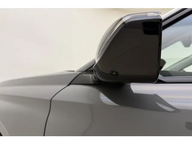 Peugeot 308 SW 1.2T 130pk Automaat Allure 2024 Benzine 34