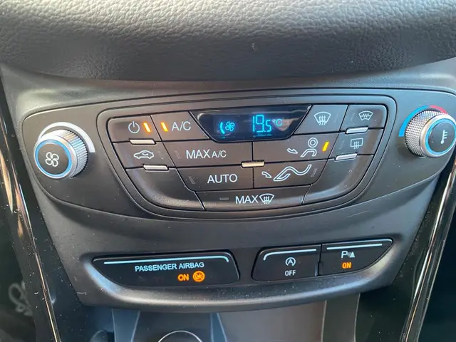 Ford B-MAX 1.0 EcoBoost Titanium Navigatie ! 2014 Benzine 9