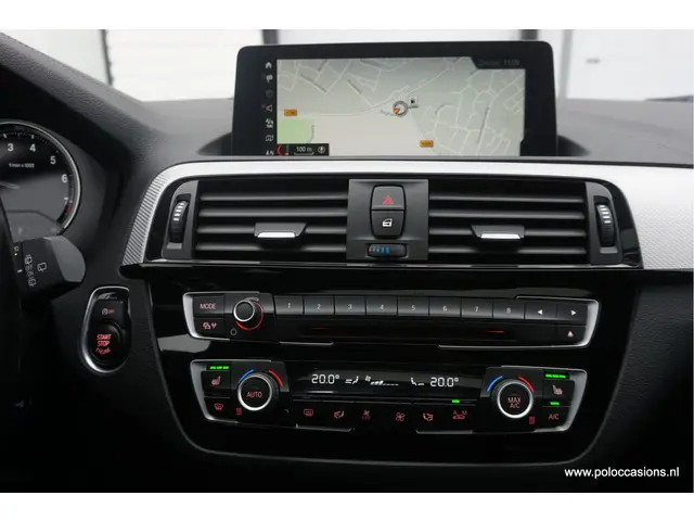 BMW 1 Serie 118i 2018 Benzine 11