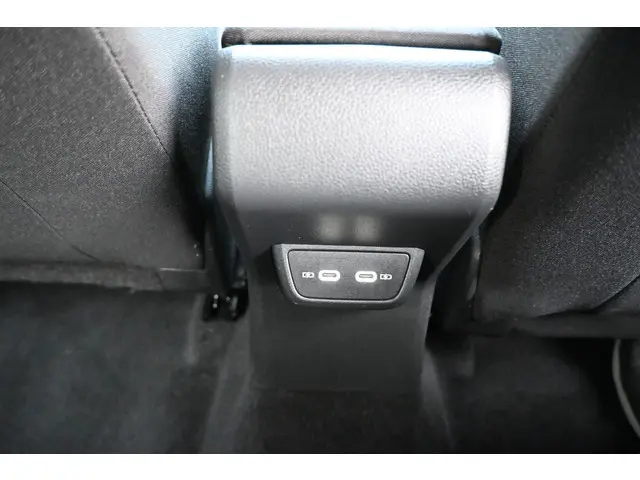 Volkswagen Polo 1.0 TSI Life 2023 Benzine 27