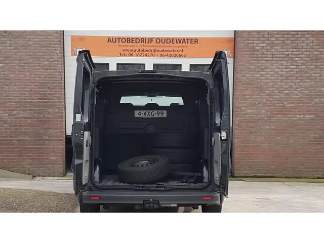 Opel Vivaro 2.0 CDTI L2H1 DC EcoFLEX Marge/Nap! 2012 Diesel 13