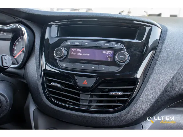 Opel KARL 1.0 ecoFLEX Cosmo 2015 Benzine 11