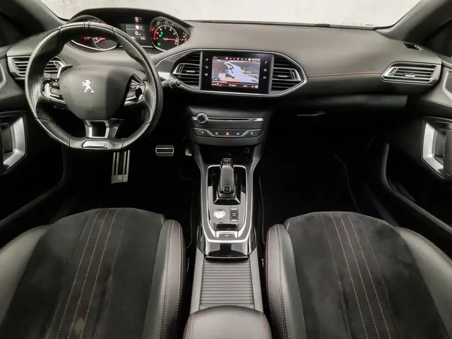 Peugeot 308 1.2 PureTech GT-Line 2019 Benzine 6
