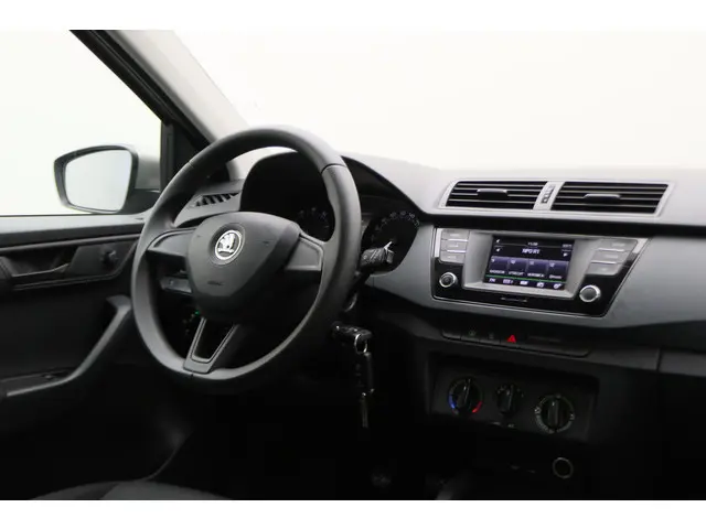 Škoda Fabia 1.0 Sprint 2016 Benzine 27