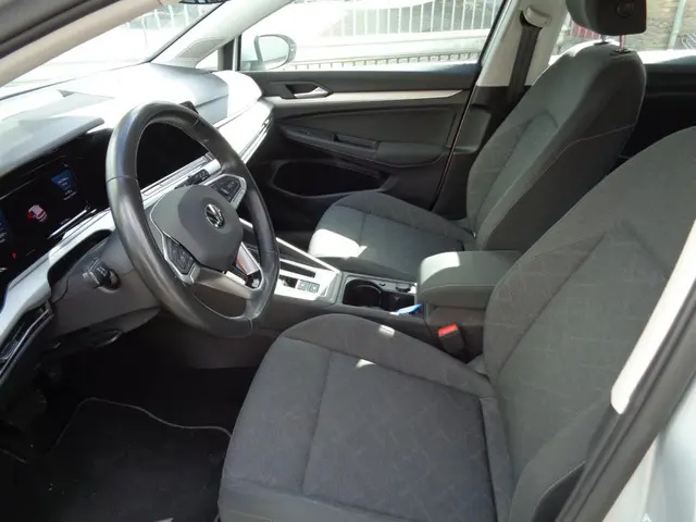 Volkswagen Golf 1.0 eTSI Life 2021 Benzine 6
