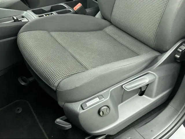 Volkswagen Caddy Cargo Maxi 2.0 TDI Style 2024 Diesel 12