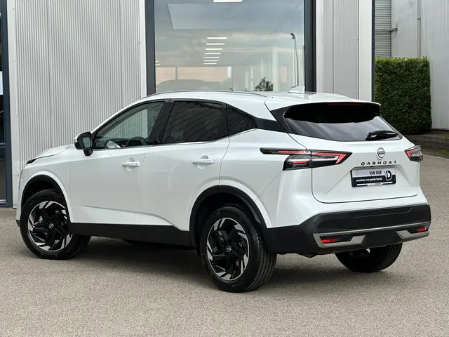 Nissan QASHQAI 1.3 MHEV Xtronic N-Connecta 2025 Benzine 31