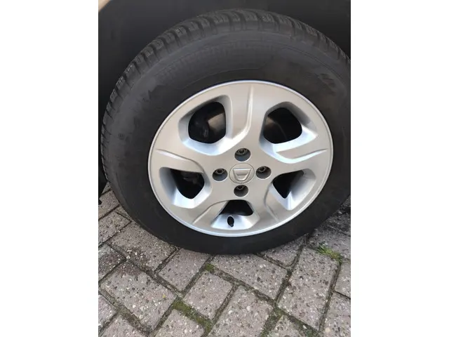 Dacia Logan MCV TCe 90 Lauréate 2016 Benzine 10