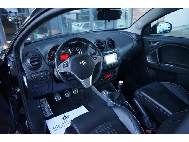 Alfa Romeo MiTo 0.9 TwinAir Esclusivo 2014 Benzine 23
